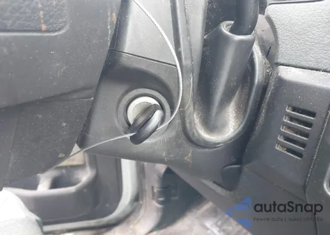 2011 Ford F-150 Xl z USA, uszkodzony, nr VIN 1FTFX1CF6BFB99700